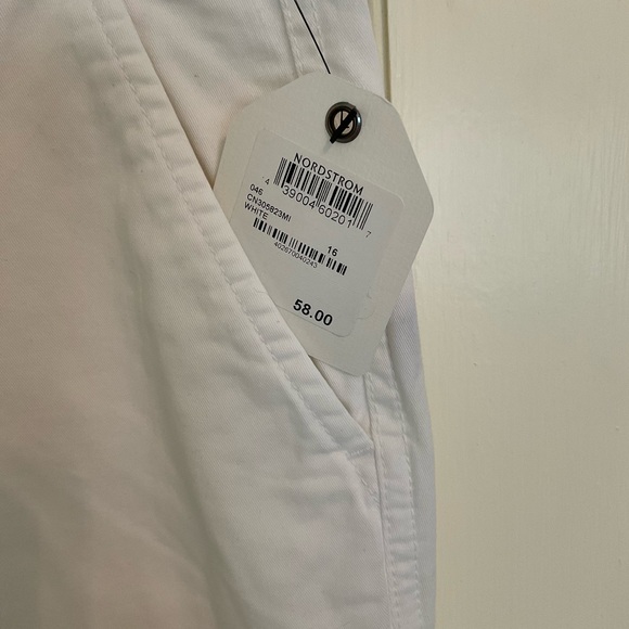 NWT. White Cuffed Ankle casual pants - Picture 3 of 3
